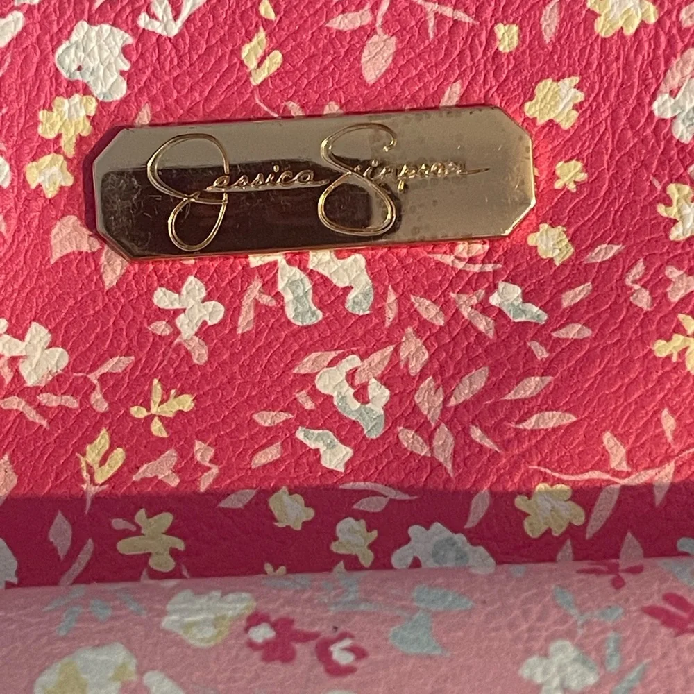 Jessica Simpson charming pink